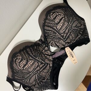 Victoria’s Secret Push Up Bra // 32DD // VS // NWT